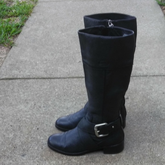 Fossil Shoes - Damaged Fossil Black Leather Boots - Size 7